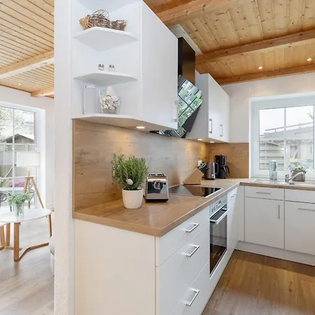 Holiday home Deich-bungalow Koenigsberger Allee 30 Apparto